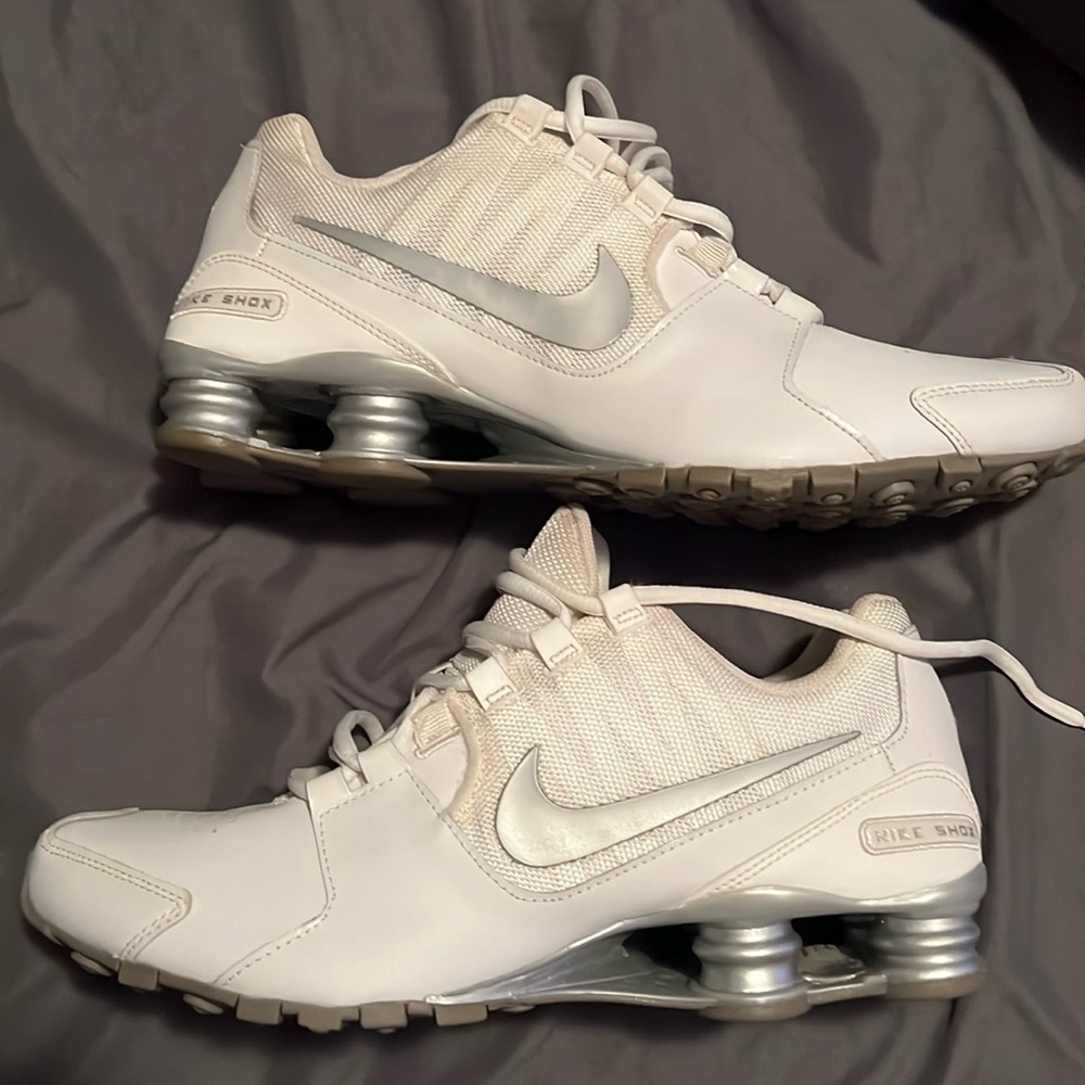 Mens Nike Air Shox size 11.5